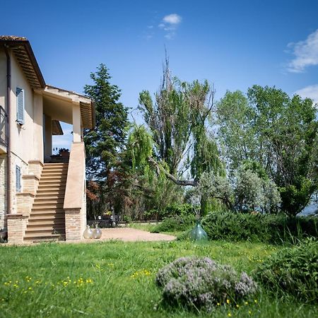 Agriturismo Qui E Ora Bevagna Exteriör bild